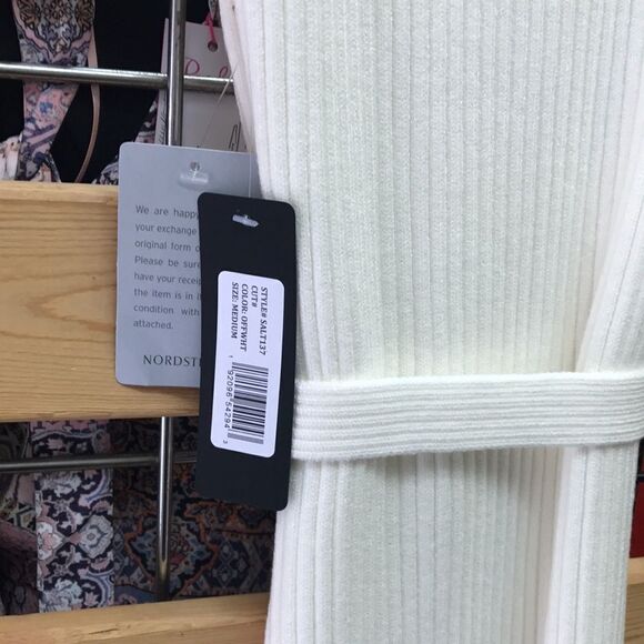 Bebe Belted Midi Sweater Dress,off white GORGEOUS - Picture 4 of 16